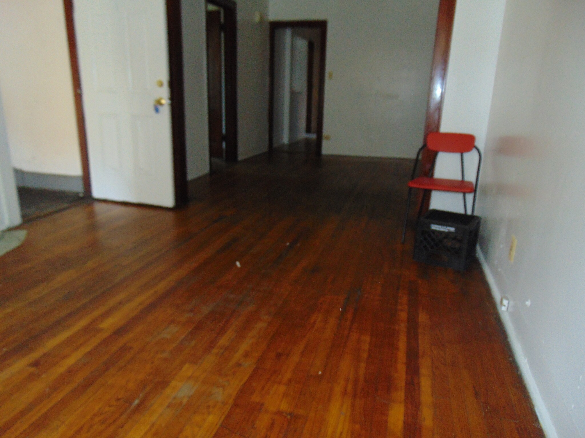 Building Photo - 7035 S Ashland Ave