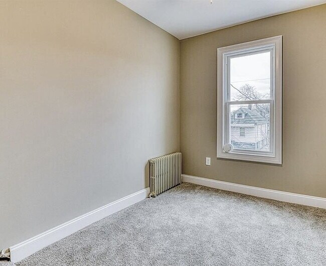 Building Photo - 3-Bed, 3-Bath in New Brunswick – Your Perfect Retreat!"