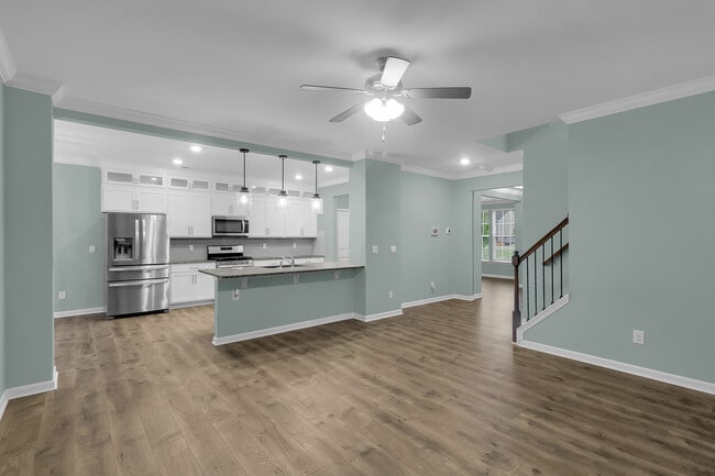 Building Photo - 1011 Yellowwood Aly