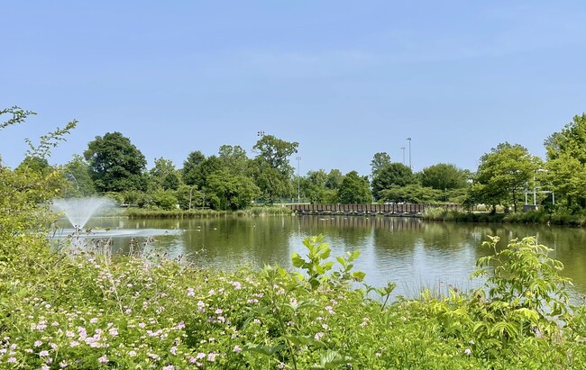 Building Photo - 4950 Brenman Park Dr