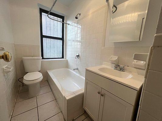 Building Photo - 1 bedroom in BRONX NY 10455