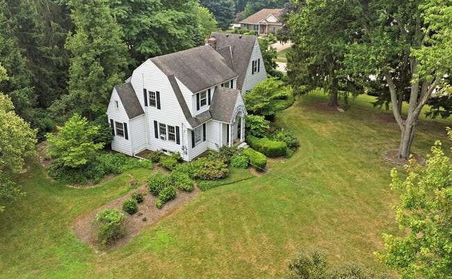 Building Photo - 7364 Johnnycake Ridge Rd