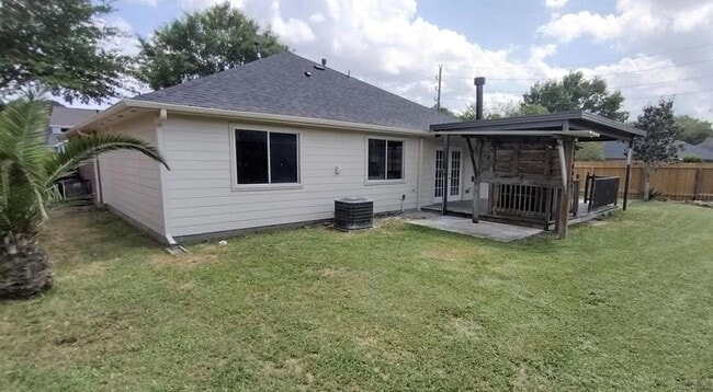 Building Photo - 6923 Creek Village Dr
