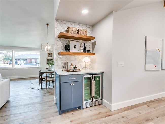 Building Photo - 2101 NW 60th St