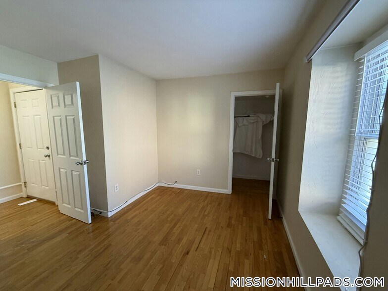 Building Photo - 712 Shawmut Ave