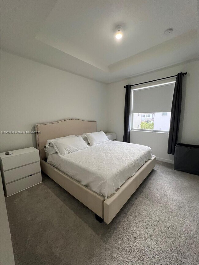 Building Photo - 12142 NW 24th Ct