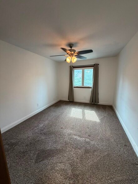 Building Photo - 5713 Tibaron Ln