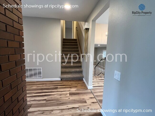 Building Photo - 12250 SW Indian Hill Ln