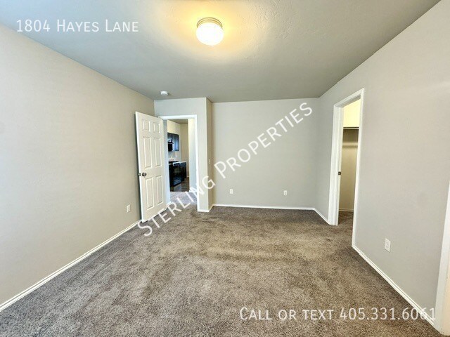 Building Photo - 1804 Hayes Ln