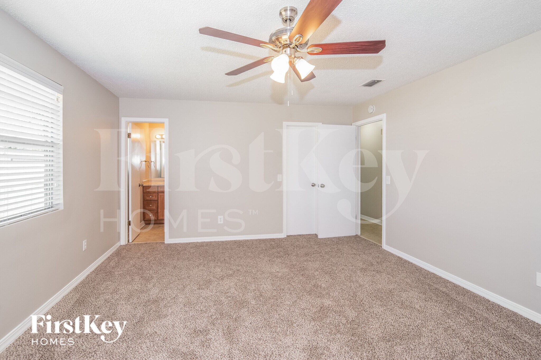 Building Photo - 1746 Cinnamon Dr