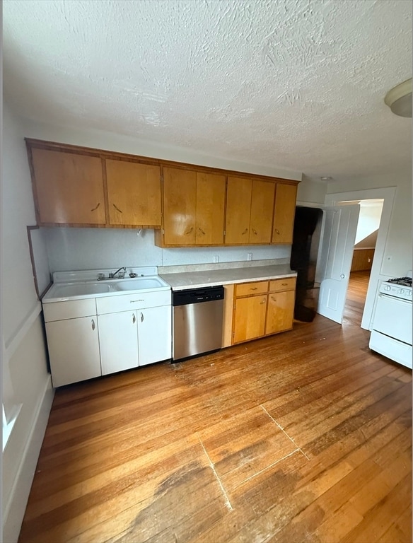 Building Photo - 15 Lawley St