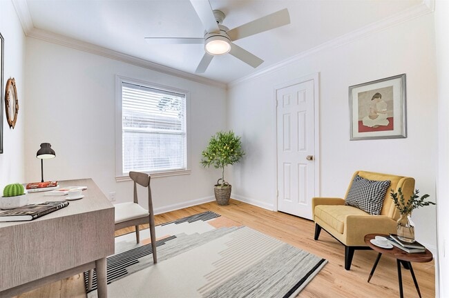 Building Photo - 1806 Gardenia Dr