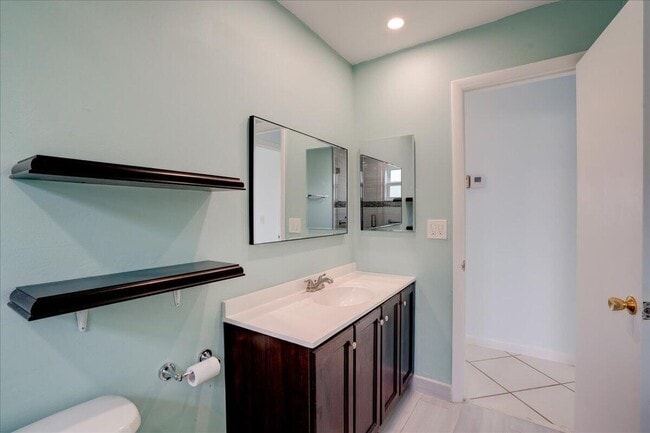 Building Photo - 2086 SW 12th Ave