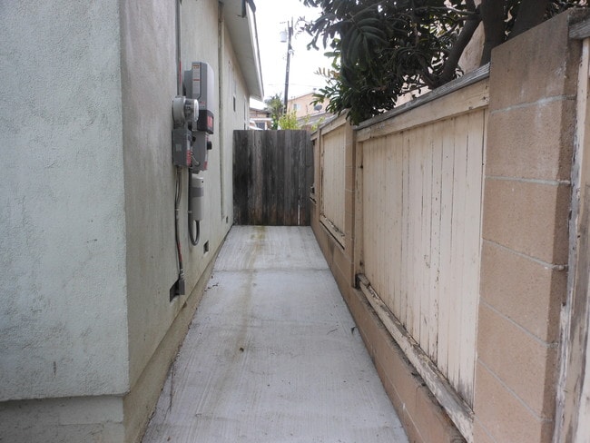 Exterior side patio - 4421 W 169th St