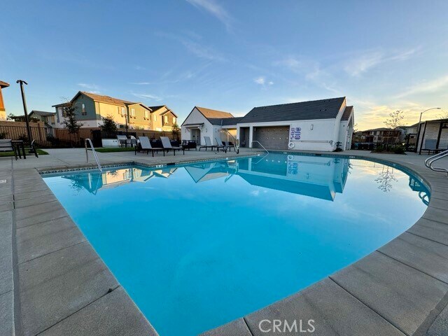 Building Photo - 30045 Sunset Pier Dr