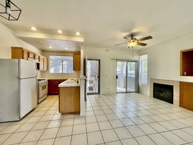 Building Photo - DOWNSTAIRS GREEN VALLEY CONDO | COVERED PATIO | COMMUNITY POOL + FITNESS CENTER