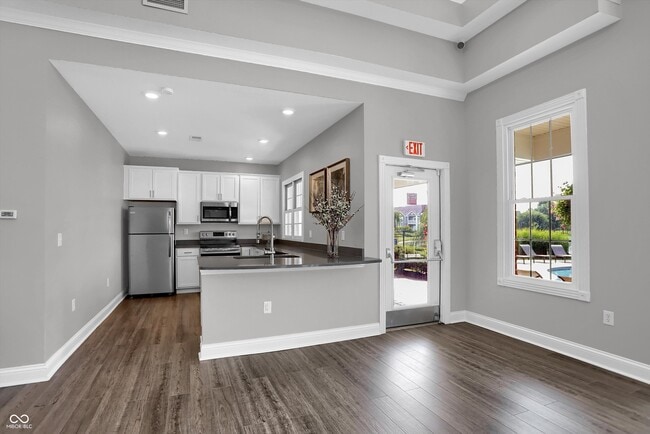 Building Photo - 9732 San Marco Pass