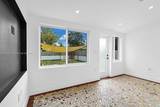 Building Photo - 234 NW 45th St