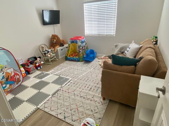 Building Photo - 32 Secret Hollow Ln