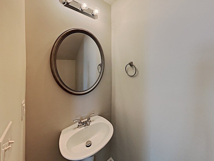 Building Photo - 1052 Wedgewood Ct NE