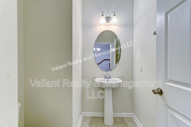 Building Photo - 95 Nelson Ln