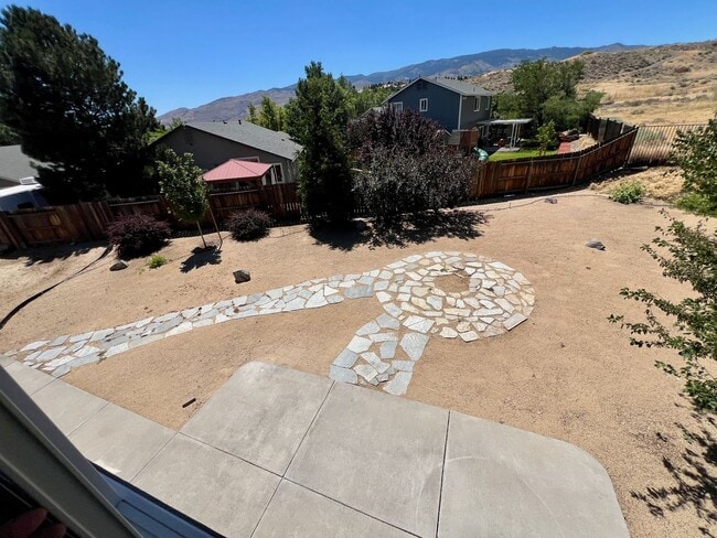 Building Photo - 4 Bedroom in North West Reno