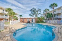 Building Photo - Stylish Condo in Waterfront Bayview Terrace – Updated Interiors, In-Unit Washer/Dryer, Access to ...