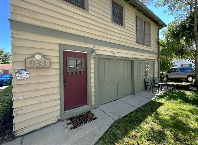 Building Photo - Margaret's Manor - 1 Bedroom, 1 Bathroom S...