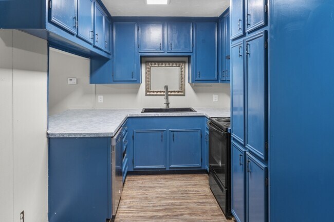 Building Photo - 12023 Joni Dr