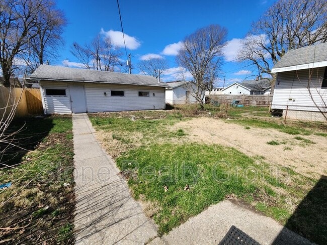 Building Photo - 1716 N 12th St