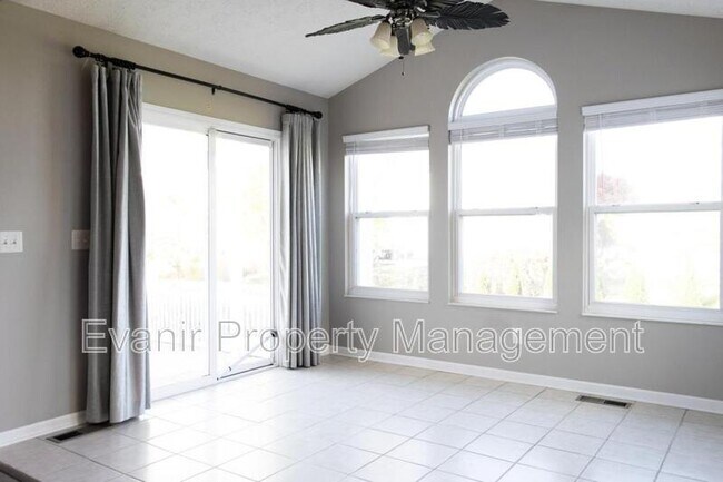 Building Photo - 2257 Murphy Ln E