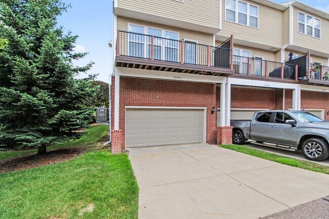 Building Photo - 27971 Middleton Dr