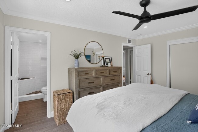 Building Photo - 25031 Adelanto Dr