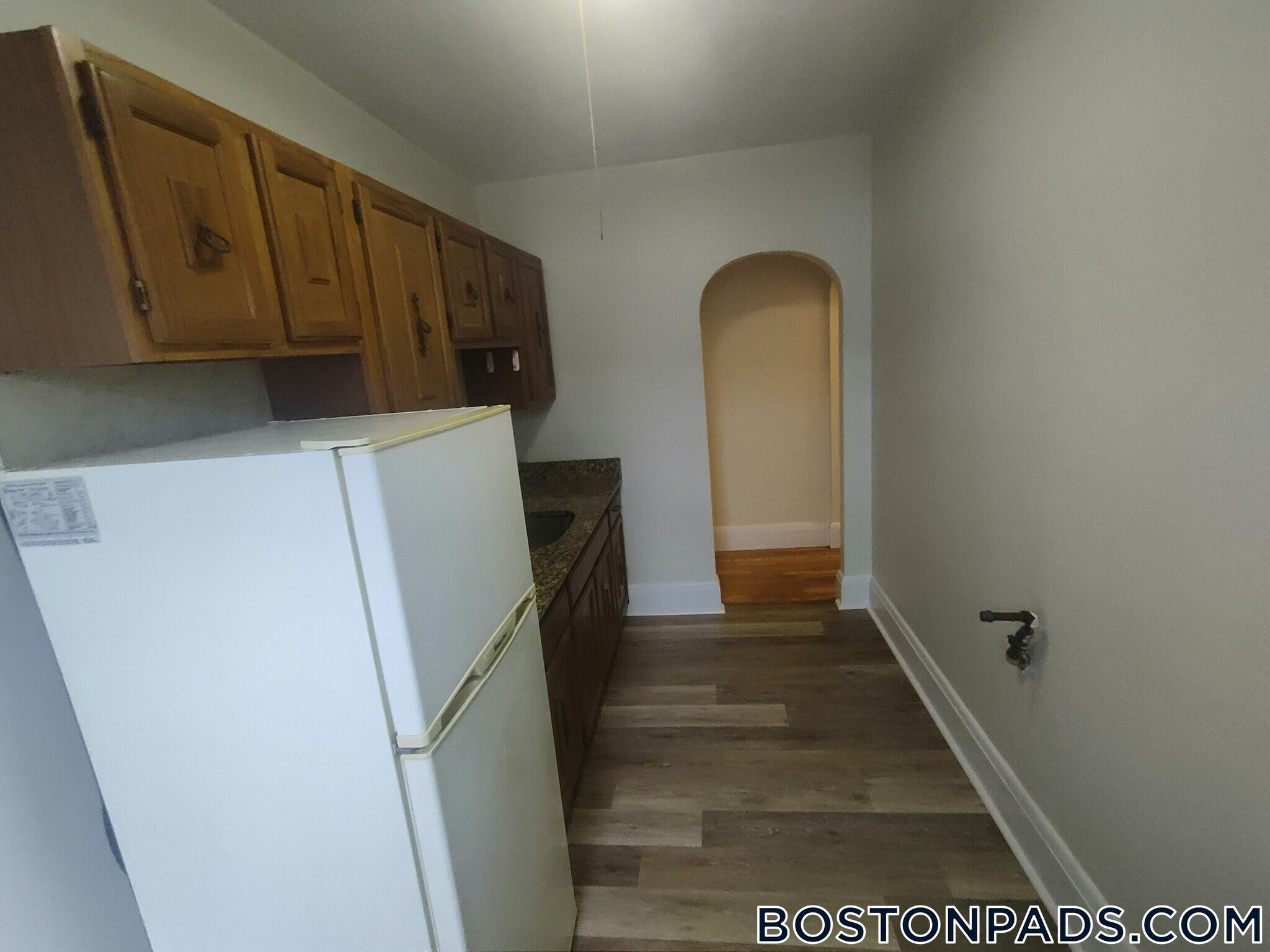 Building Photo - 349 Pleasant St