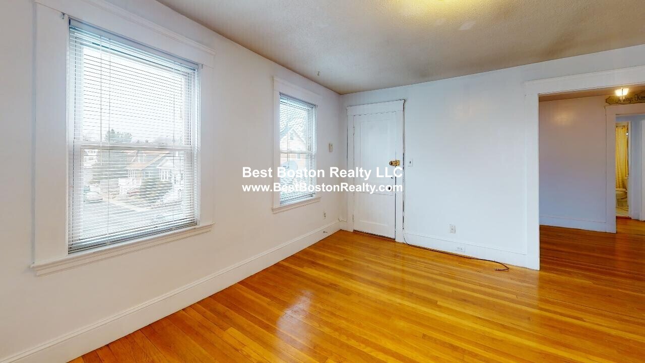 Building Photo - 14 Lincoln Ct