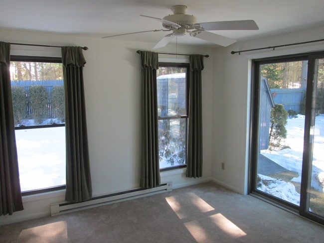 Building Photo - 14 Queen Ann Court