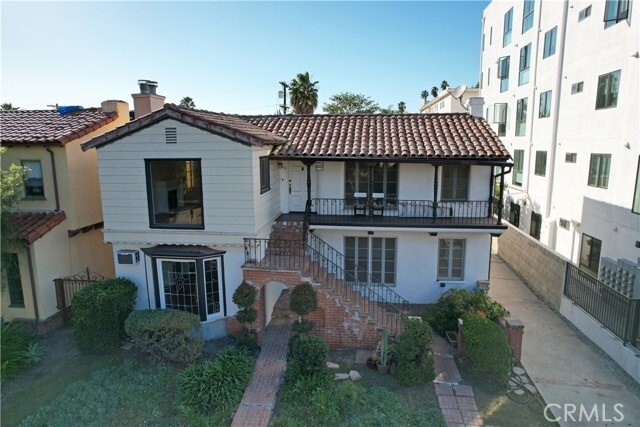 Primary Photo - 915 Le Doux Rd