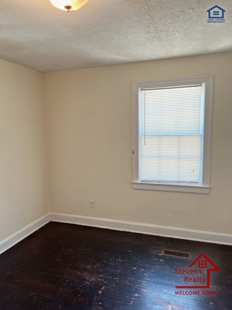 Building Photo - 316 Harrington Ave