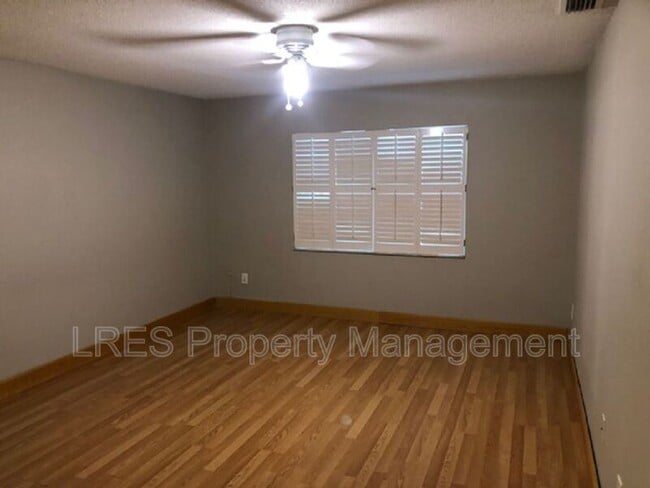 Building Photo - 1031 Columbia Ave