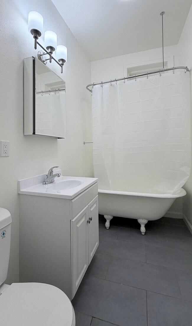 Building Photo - 1029 Geary Blvd