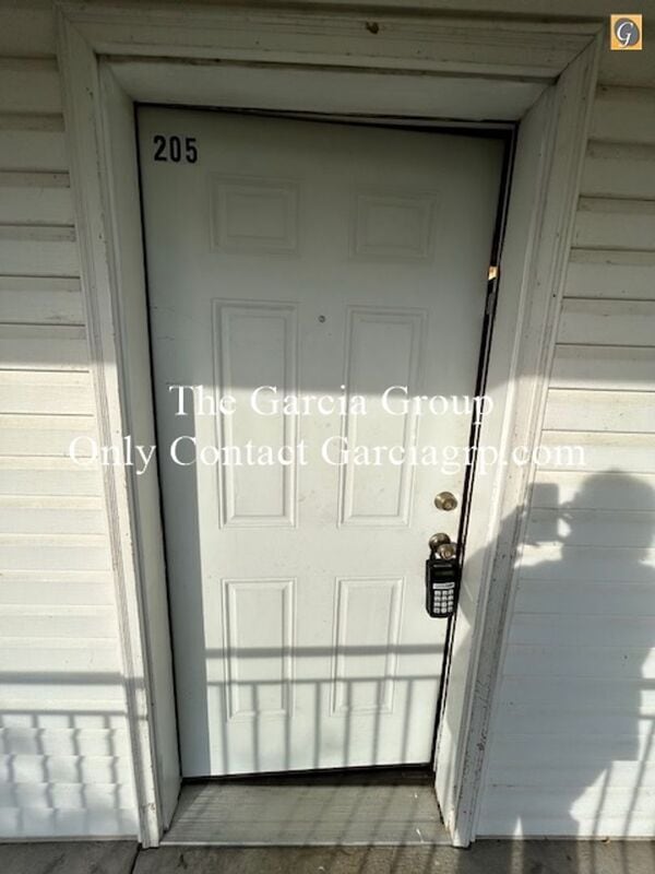 Building Photo - 92 E Burnside St