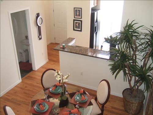 Building Photo - 2BR/2.5BA High-End Townhome with Attached ...