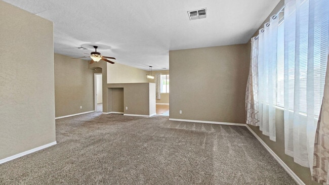 Building Photo - 14488 W Weldon Ave