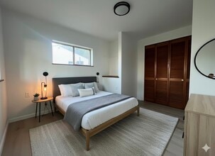 Building Photo - 6036 Sawyer St