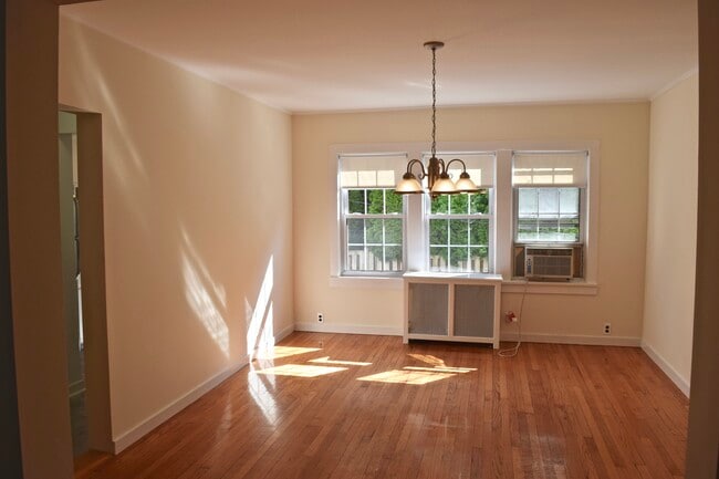 Building Photo - 5 Prescott Ave