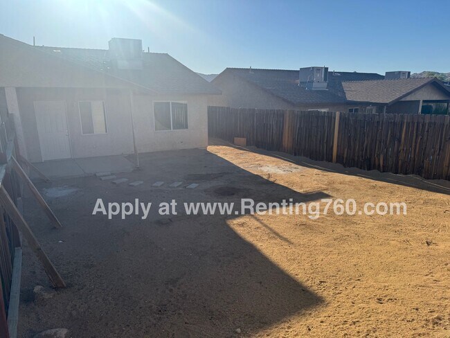 Building Photo - 7237 Murray Ln