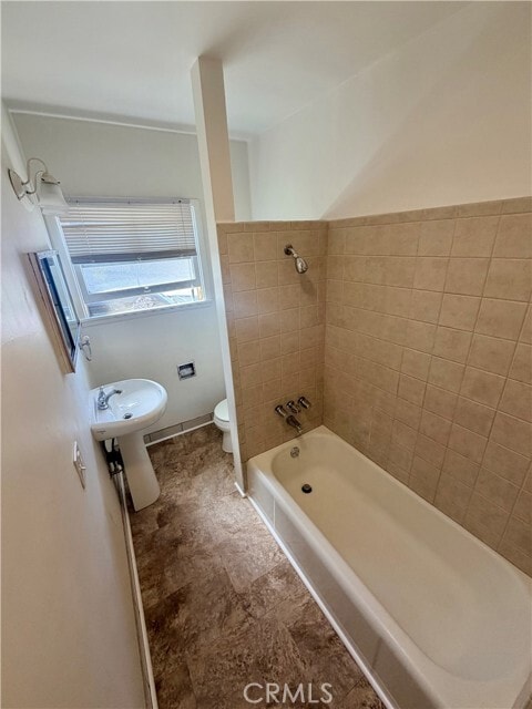 Building Photo - 751 W 26th St
