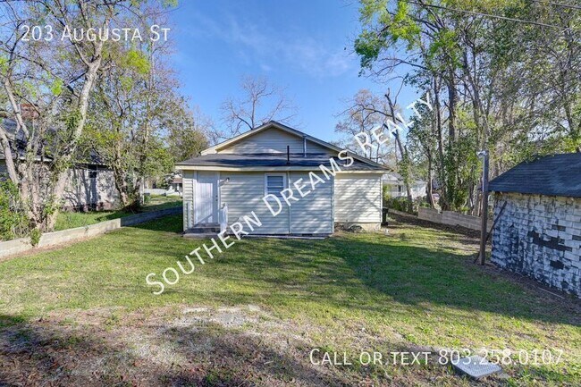 Building Photo - 203 Augusta St