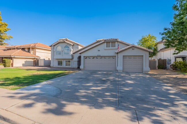 Building Photo - 3535 E Covina St