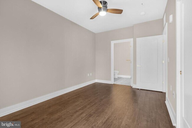 Building Photo - 1800 Mt Vernon Ave